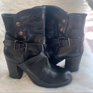 Steven by Steve Madden black leather ankle boots 8